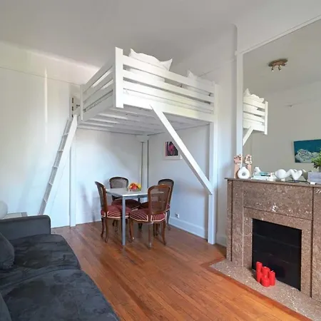 Charming Bright Studio In Luxurious 16th