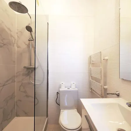 Charming Bright Studio In Luxurious 16th アパート